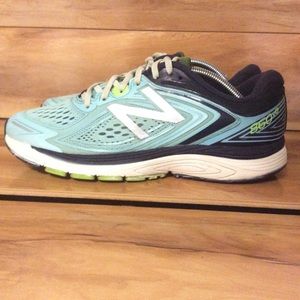 New Balance Women’s Light Blue Running Shoe Sz 10